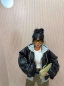 Bomber ecopelle combinato con felpa