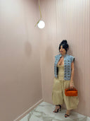 Gilet Denim con alamari