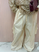 Pantalone cargo parachute panna