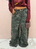 Jeans mimetico con brillantini
