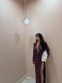Maxi dress con spacco in pizzo viola