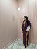 Maxi dress con spacco in pizzo viola