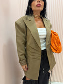 Blazer con riprese in vita camel