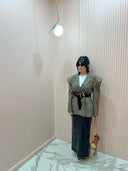 Giacca con spallina imbottita