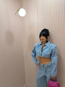 Coordinato Alexis denim con giacca con spalline e jeans risvolto