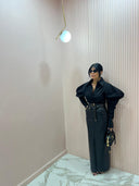 Camicia manica a sbuffo nera