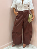 Pantalone cargo ampio ecopelle bordeaux