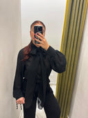 Camicia nera fiocco