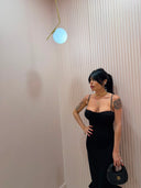 Dress orlo sul fondo nero